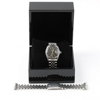 HERRUR ROLEX DATEJUST AUTOMATIC 36MM MED CERT 1981, SERIENR: 6418127, TILLV. CA 1979, EXTRA LÄNK MEDFÖLJER (BÄGGE LÄNKARNA UTDRAGNA, REPOR)
